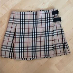 Burberry pleated mini skirt